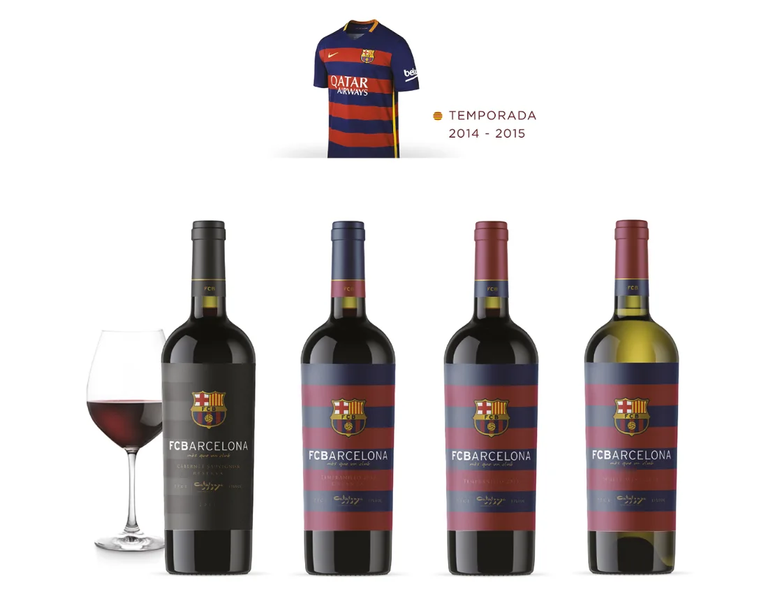 Línea completa de vinos y cavas FC Barcelona junto a la camiseta oficial